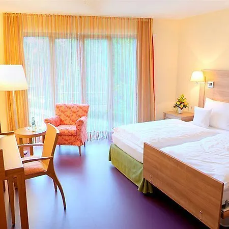 Otel Harzer Am Kurpark Bad Herrenalb