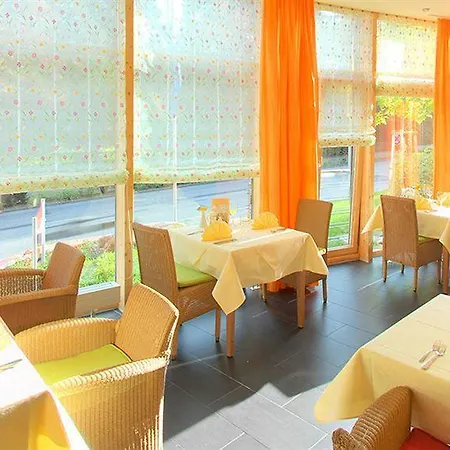 Otel Harzer Am Kurpark 3*