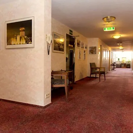 Harzer Am Kurpark 3*